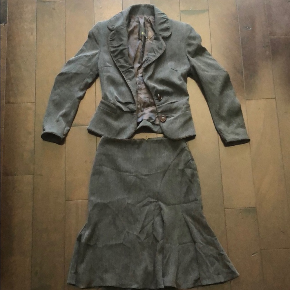 GIZIA Skirt Suit size 36